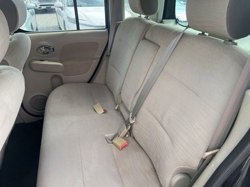 Used 2010 Nissan Cube 1.8 S w/ Interior Designer Pkg FWD image 12