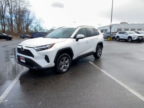 Used 2024 Toyota RAV4 XLE image 7