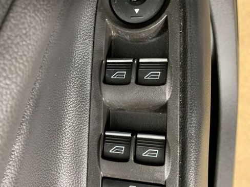 Used 2019 Ford Escape SEL AWD/4WD image 17