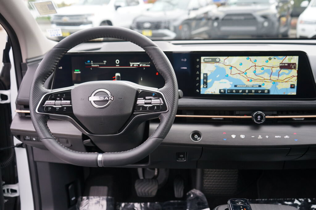 Used 2024 Nissan Ariya FWD image 22