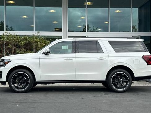 Certified 2023 Ford Expedition Max Limited AWD/4WD image 7