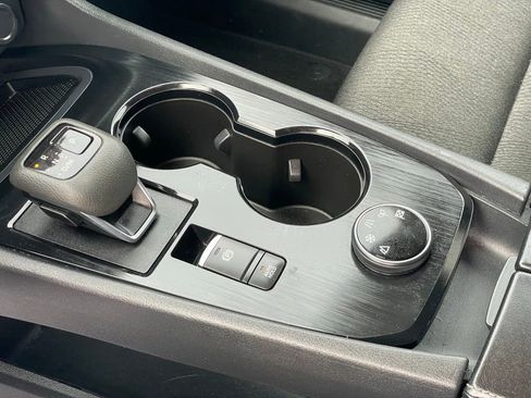 Certified 2024 Nissan Rogue SV AWD/4WD image 21