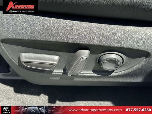 Certified 2024 Toyota Grand Highlander AWD image 24