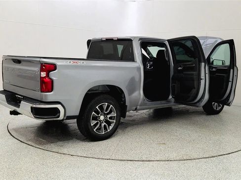 Used 2023 Chevrolet Silverado 1500 LT image 12