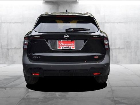 New 2025 Nissan Kicks SR image 6