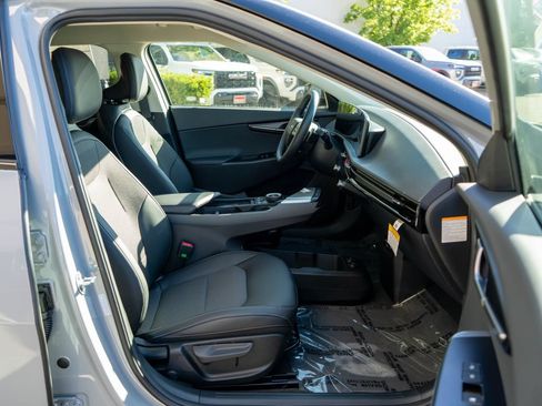 New 2026 Kia EV6 Light AWD/4WD image 10
