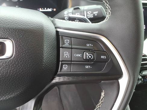 Used 2025 Jeep Grand Cherokee L Altitude AWD/4WD image 26
