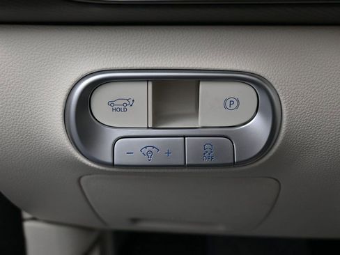 Used 2024 Genesis GV60 RWD image 24