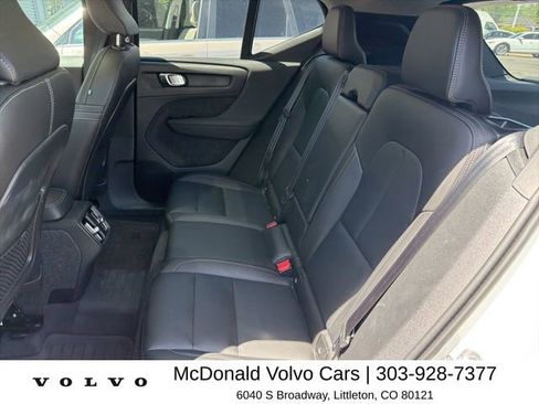 Used 2024 Volvo XC40 B5 Plus w/ Protection Package Premier AWD/4WD image 10