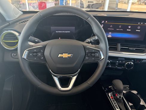 New 2026 Chevrolet Trax LT image 19
