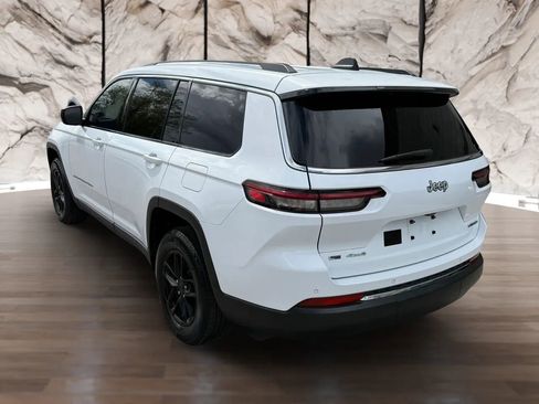 Used 2023 Jeep Grand Cherokee L Laredo w/ Trailer Tow Group (B) AWD/4WD image 15