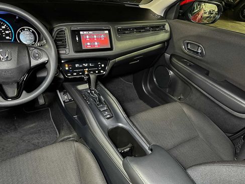 Used 2017 Honda HR-V EX image 33