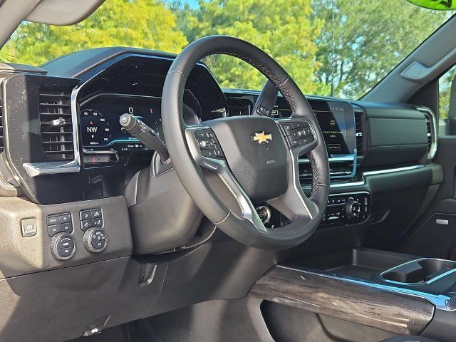 Certified 2025 Chevrolet Silverado 2500 LTZ w/ LTZ Convenience Package AWD/4WD image 11
