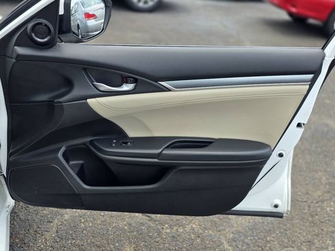 Used 2016 Honda Civic EX-L image 11