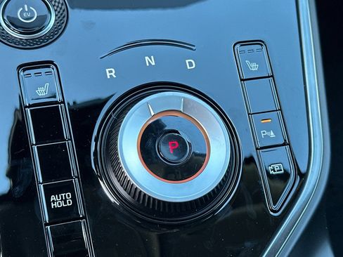 New 2026 Kia Niro Wind image 21