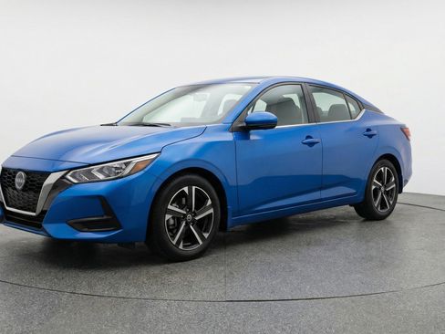 Used 2025 Nissan Sentra SV FWD image 3