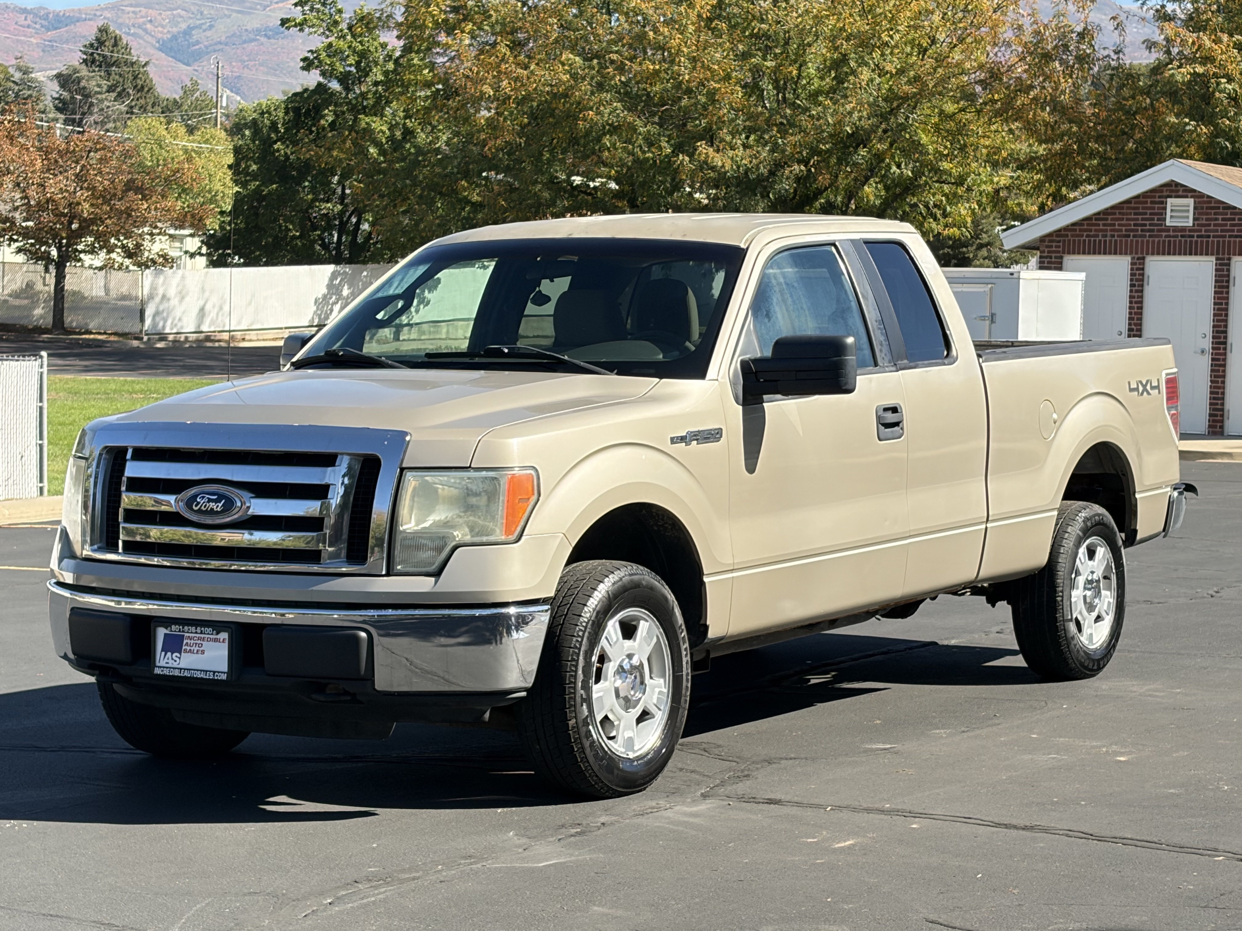 Used 2010 Ford F150 XLT AWD/4WD image 2