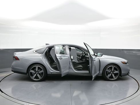 Certified 2024 Honda Accord Sport image 40