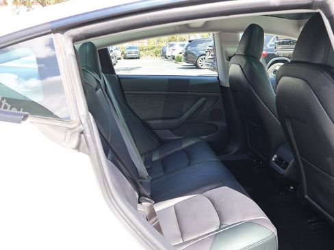 Used 2023 Tesla Model 3 Standard Range image 36