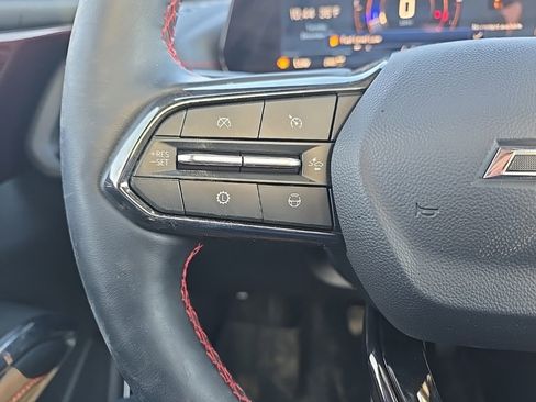 Used 2025 Chevrolet Traverse RS image 19