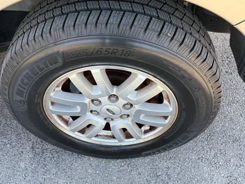 Used 2012 Ford Expedition XLT image 30