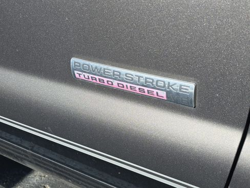 Used 2005 Ford F350 XLT image 3