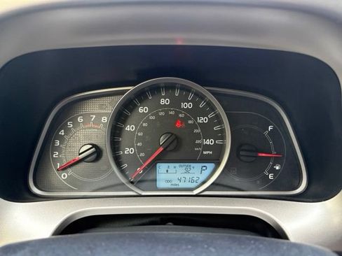 Used 2014 Toyota RAV4 LE FWD image 16