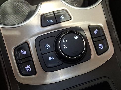 Used 2019 GMC Terrain Denali w/ Advanced Safety Package image 25