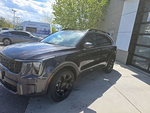 Used 2025 Kia Sorento SX Prestige AWD/4WD image 3