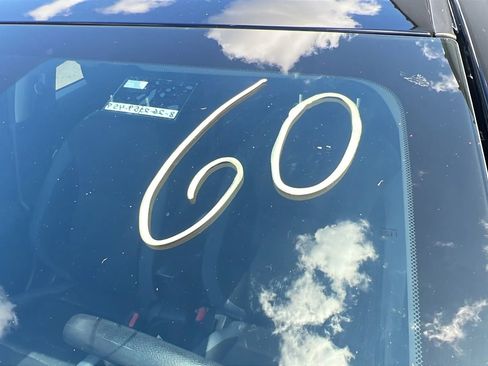 Used 2023 Nissan Versa SV image 31