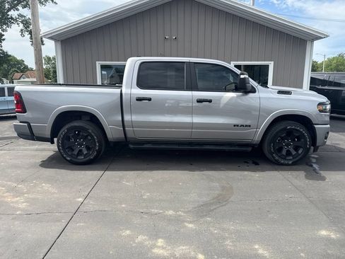 Used 2025 RAM 1500 Big Horn AWD/4WD image 2