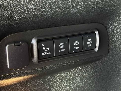 Used 2018 Ford Explorer Limited FWD image 35