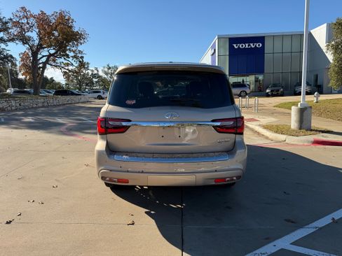 Used 2019 INFINITI QX80 Luxe w/ 22" Wheel Package image 5