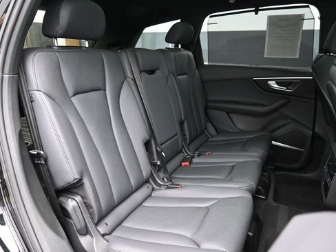 Used 2023 Audi Q7 3.0T Premium Plus w/ Premium Plus Package AWD/4WD image 25