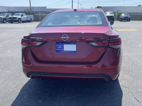 Used 2025 Nissan Sentra SV FWD image 4