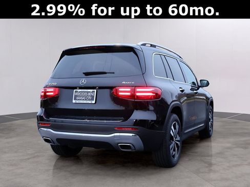 New 2025 Mercedes-Benz GLB 250 4MATIC image 7