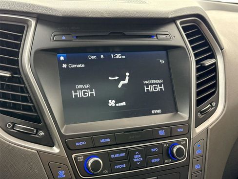 Used 2017 Hyundai Santa Fe SE Ultimate image 27