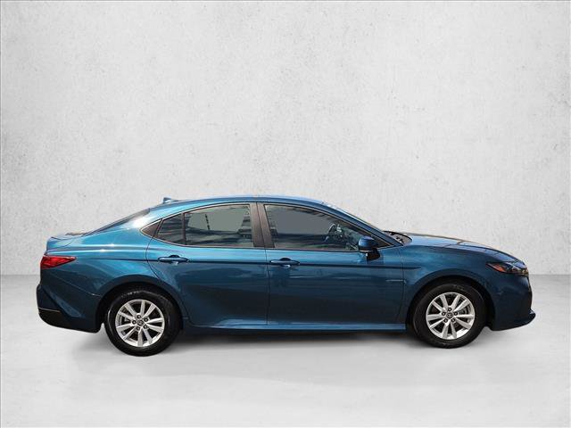 Used 2025 Toyota Camry LE FWD image 4