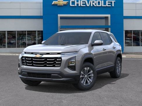 New 2026 Chevrolet Equinox LT FWD image 6