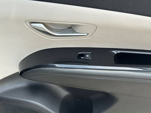 Used 2022 Hyundai Tucson SEL w/ Convenience + Premium Package FWD image 18