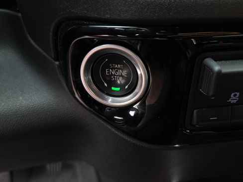 Used 2023 Chevrolet Silverado 1500 High Country w/ Z71 Off-Road Package image 22