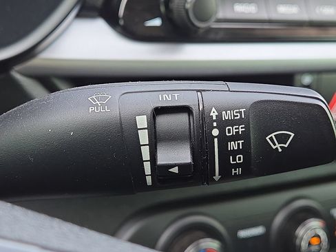 Used 2024 Kia Forte LXS w/ LXS Technology Package FWD image 28