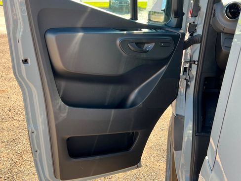 New 2025 Mercedes-Benz Sprinter 2500 image 10
