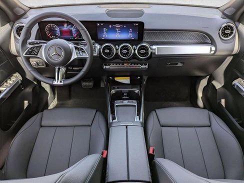 Certified 2026 Mercedes-Benz GLB 250 image 14