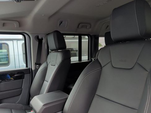 Used 2024 INEOS Grenadier AWD/4WD image 27