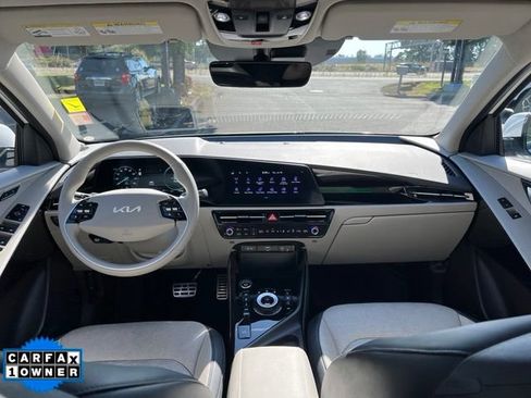 Used 2024 Kia Niro Wave w/ Wave Preserve Package FWD image 14