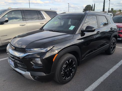 Used 2023 Chevrolet TrailBlazer LT image 1
