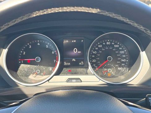 Used 2021 Volkswagen Tiguan SE AWD/4WD image 20