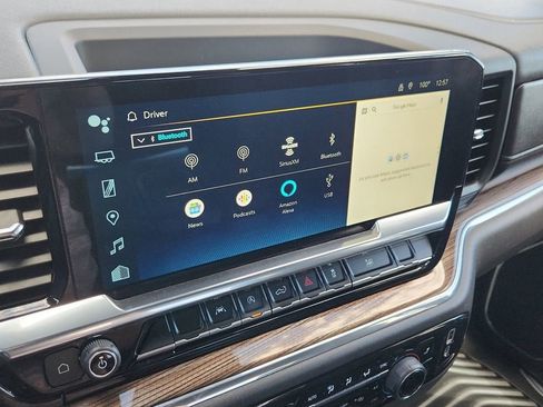 Used 2024 Chevrolet Silverado 1500 LT image 24