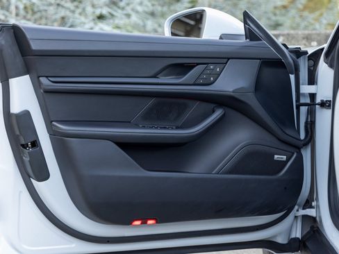 Certified 2024 Porsche Taycan GTS image 20